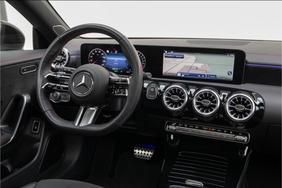 Mercedes-Benz CLA-Klasse Shooting Brake 250 e AMG Premium, Nightpack, Pano, Key-Less, Burmester, Hybrid 2024