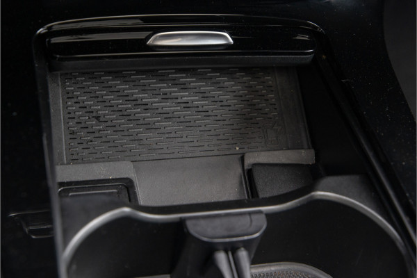 Mercedes-Benz CLA-Klasse Shooting Brake 250 e AMG Premium, Nightpack, Pano, Key-Less, Burmester, Hybrid 2024