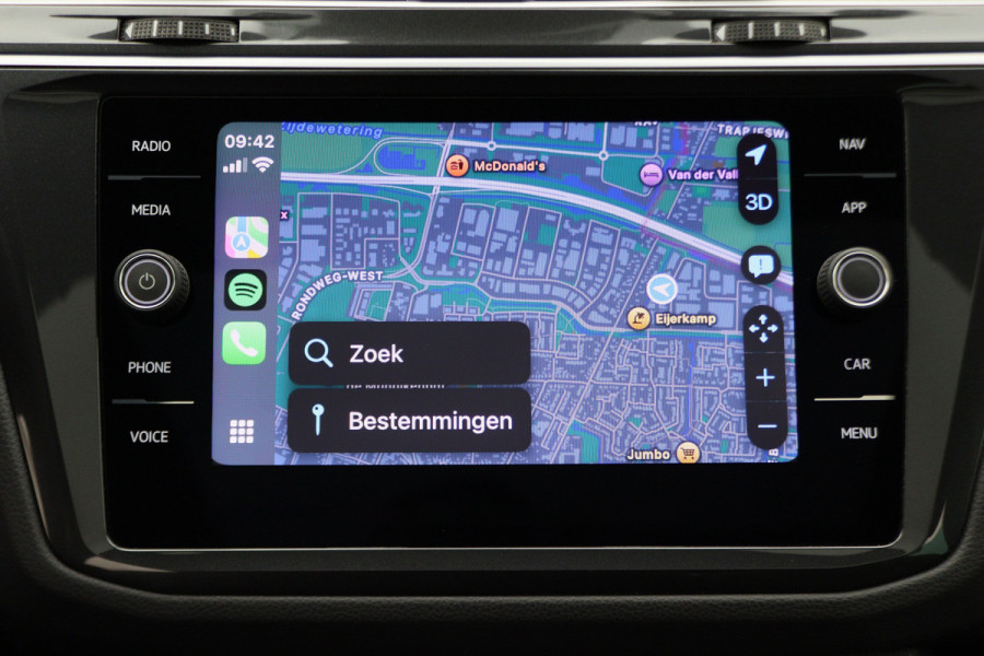 Volkswagen Tiguan 1.5 TSI ACT Highline Business R Leer, Panoramadak, ACC, Camera, Apple Carplay, DAB, PDC, Trekhaak, 19''