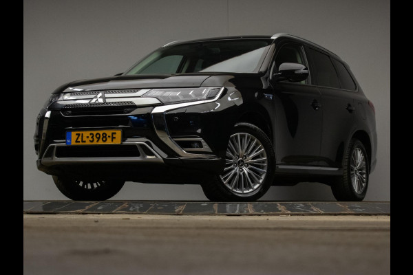 Mitsubishi Outlander 2.4 PHEV Instyle Sport (APPLE CARPLAY,NAVI,STOELVERWARMING,CAMERA,PDC,LEDER,KEYLESS,CRUISE,GETINT,LM VELGEN)