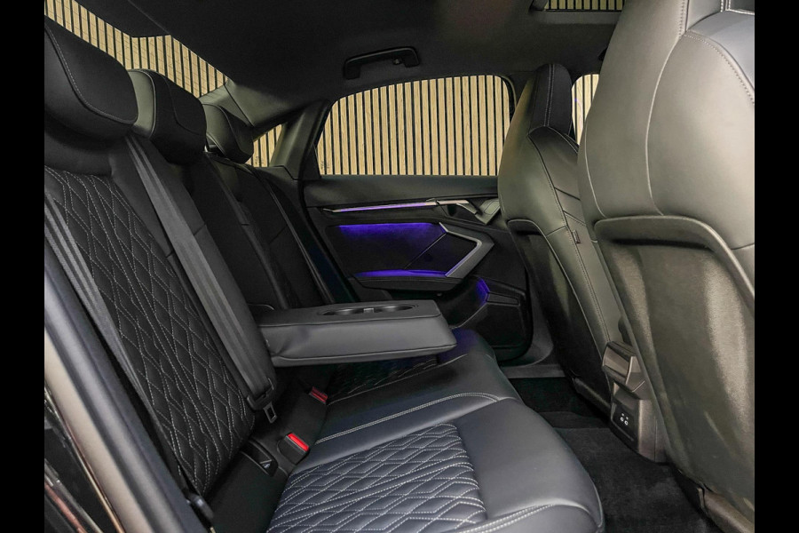 Audi A3 LIMOUSINE 35 TFSI S Line Facelift - Pano - Ambiance