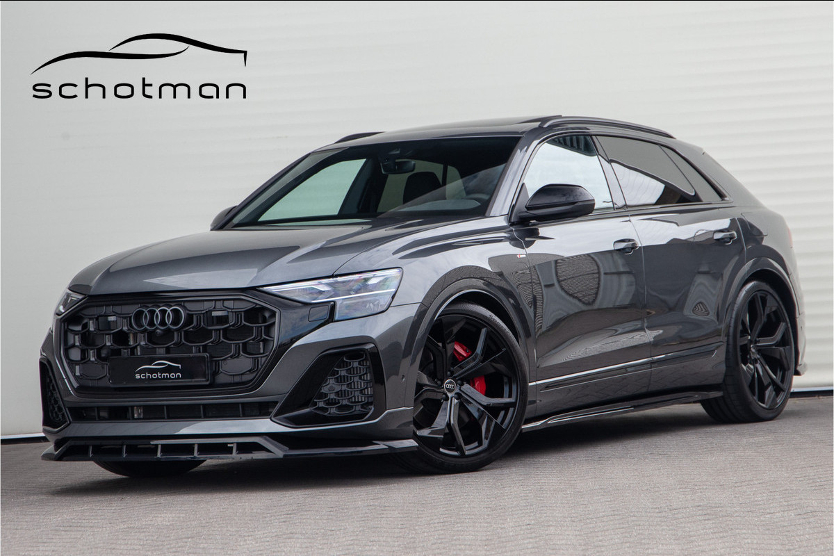 Audi Q8 60 TFSI e quattro Competition Pano, Aero-pack, RS stoelen, Carbon, 23" Audi Q8 60 TFSI e quattro Competition Pano, Aero-pack, RS stoelen, Carbon, 23"