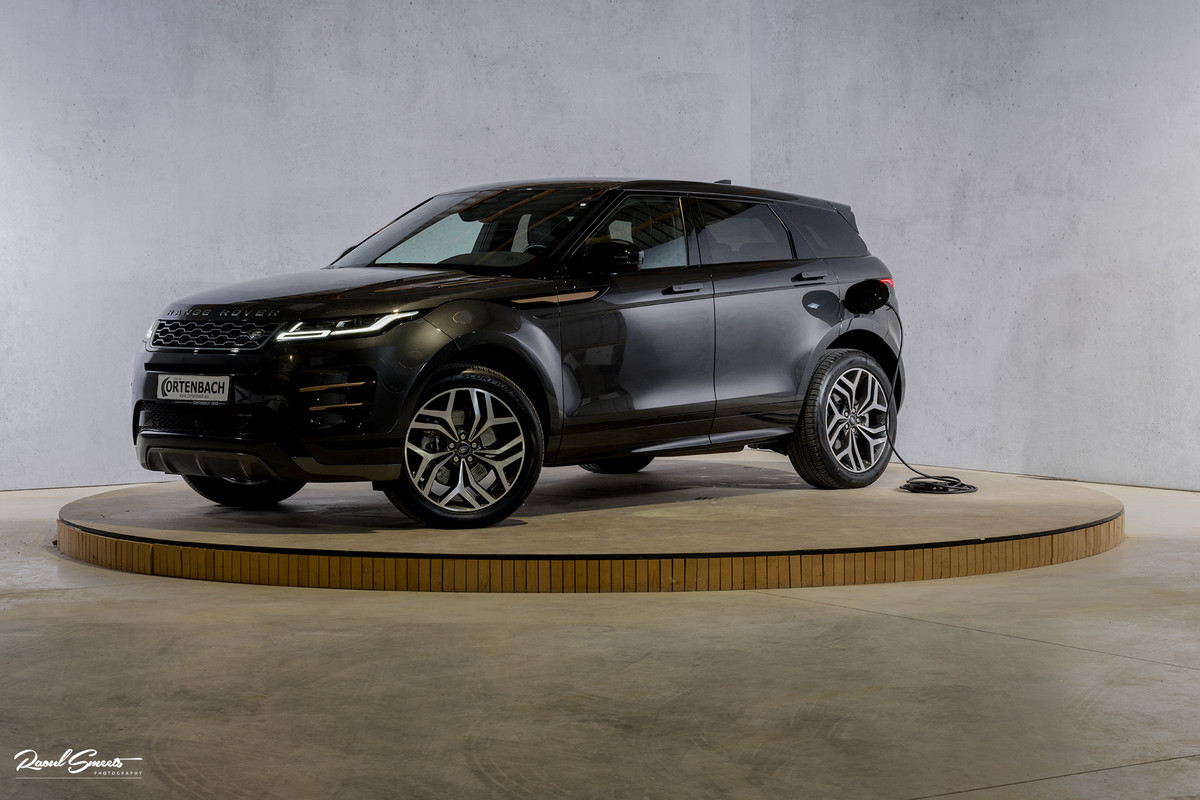 Land Rover Range Rover Evoque 1.5 P300e AWD R-Dynamic SE | Adaptieve cruise | Zwenkbare trekhaak | Premium audio | Apple carplay | Land Rover Range Rover Evoque 1.5 P300e AWD R-Dynamic SE | Adaptieve cruise | Zwenkbare trekhaak | Premium audio | Apple carplay |