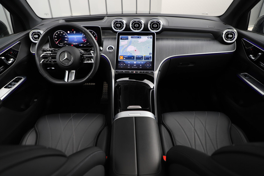 Mercedes-Benz GLC 300 AMG 4-Matic | 258PK | Pano | Sfeerverlichting | Keyles-go | Head-up | Digital-light | Stuurwielverw. | Distronic | 2023.