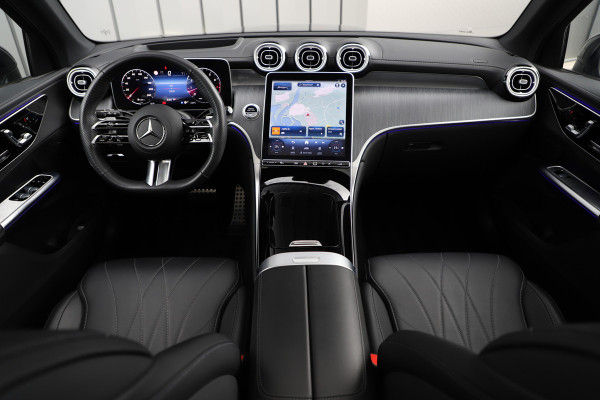 Mercedes-Benz GLC 300 AMG 4-Matic | 258PK | Pano | Sfeerverlichting | Keyles-go | Head-up | Digital-light | Stuurwielverw. | Distronic | 2023.