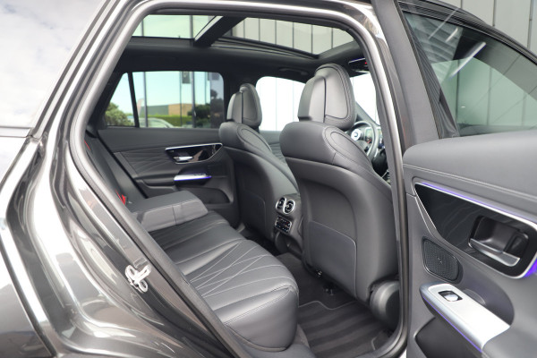 Mercedes-Benz GLC 300 AMG 4-Matic | 258PK | Pano | Sfeerverlichting | Keyles-go | Head-up | Digital-light | Stuurwielverw. | Distronic | 2023.