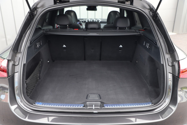 Mercedes-Benz GLC 300 AMG 4-Matic | 258PK | Pano | Sfeerverlichting | Keyles-go | Head-up | Digital-light | Stuurwielverw. | Distronic | 2023.
