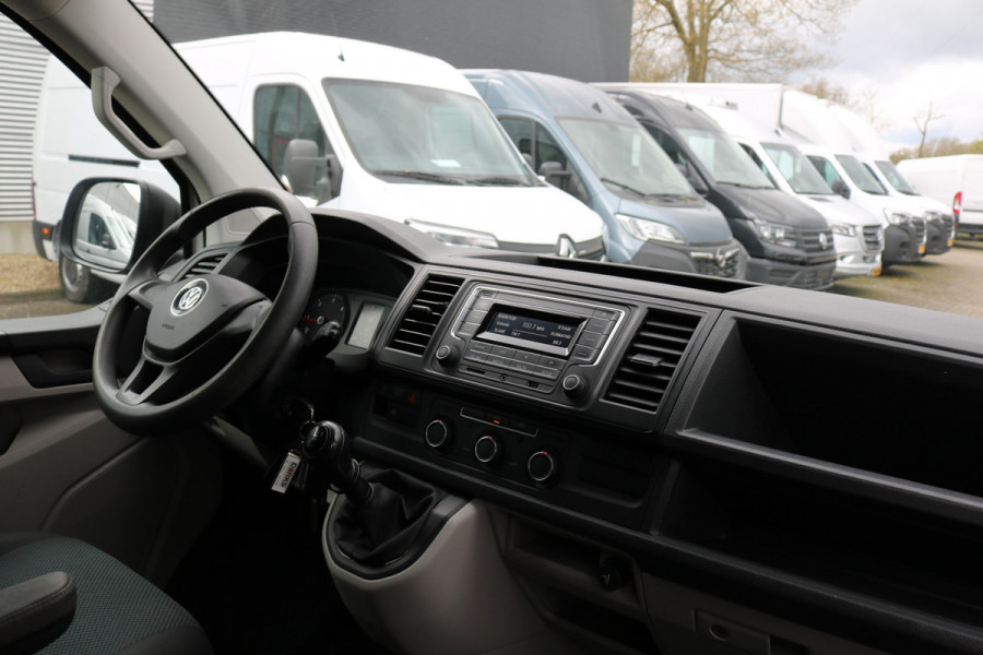 Volkswagen Transporter 2.0 TDI L2 H1 Euro 6 Airco Cruise Trekhaak