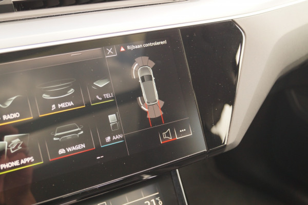 Audi e-tron e-tron 50 71kWh Launch Edition Plus -LEER-PANO-NAVI-ECC-