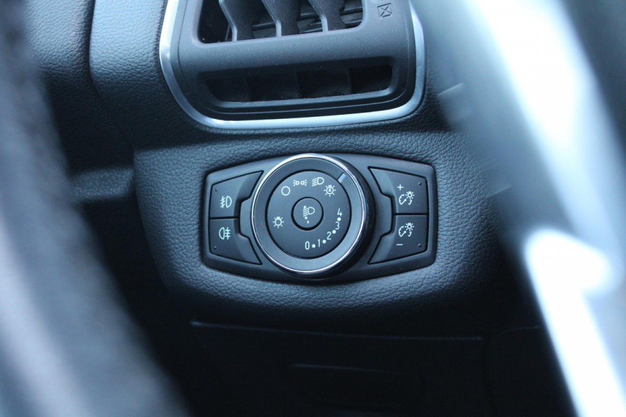 Ford B-MAX 1.0 EcoBoost Titanium | Trekhaak | Climate Control | Cruise Control | Camera | Lichtmetalen Velgen |