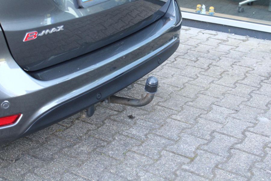Ford B-MAX 1.0 EcoBoost Titanium | Trekhaak | Climate Control | Cruise Control | Camera | Lichtmetalen Velgen |