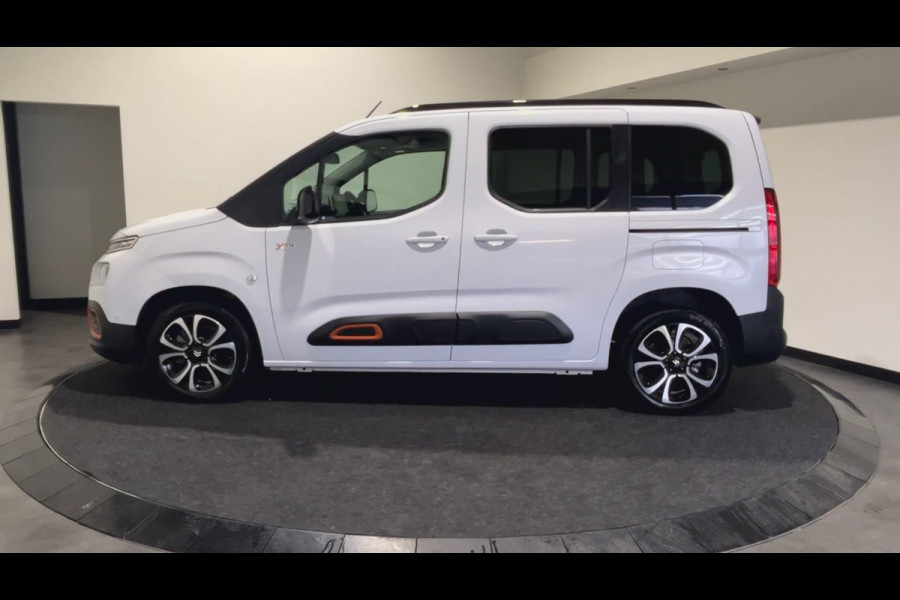 Citroën ë-Berlingo M Shine 50 kWh | 7 PERSOONS! | Head-up display | Park assist pakket | Navigatie pakket | Winterpakket | SoH (batterijcheck) 100 % score!