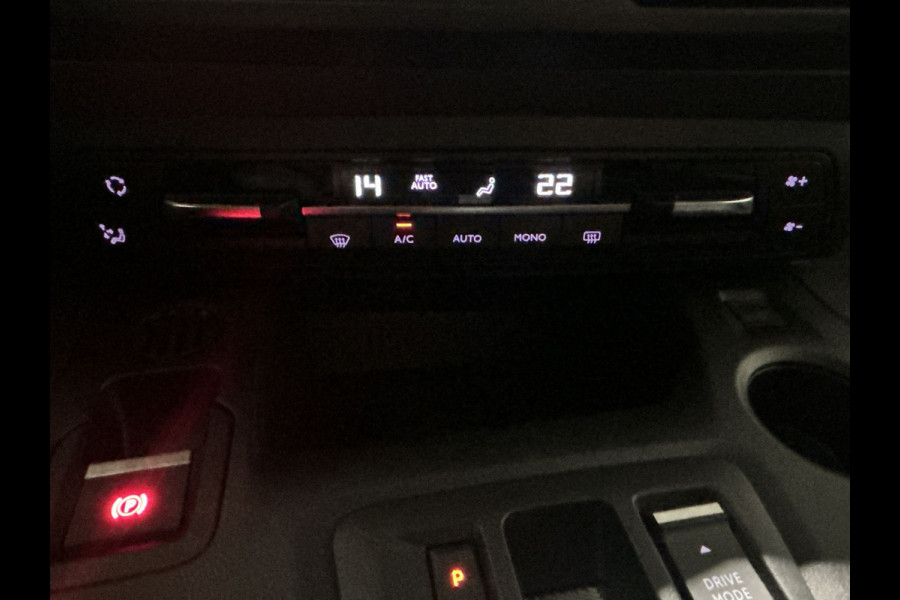 Citroën ë-Berlingo M Shine 50 kWh | 7 PERSOONS! | Head-up display | Park assist pakket | Navigatie pakket | Winterpakket | SoH (batterijcheck) 100 % score!