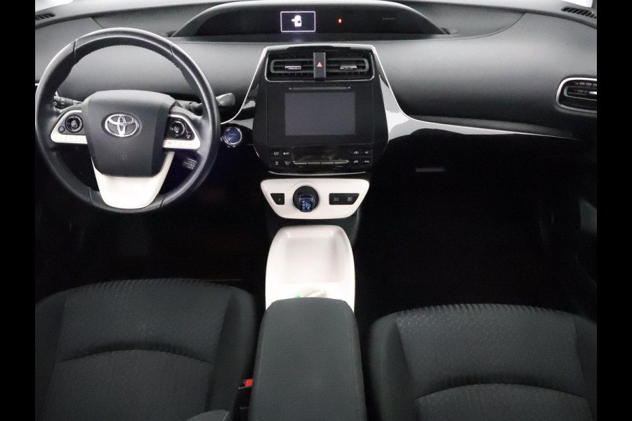Toyota Prius 1.8 Dynamic Sport | 1e eigenaar | Dealer onderhouden | Stoelverwarming |