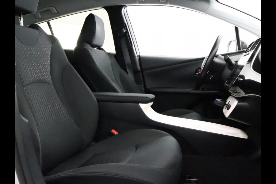 Toyota Prius 1.8 Dynamic Sport | 1e eigenaar | Dealer onderhouden | Stoelverwarming |