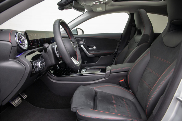 Mercedes-Benz CLA-Klasse 250 e AMG Facelift, Panorama, Burmester, Memory, Sfeerverlichting, Hybrid 2024