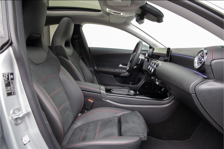 Mercedes-Benz CLA-Klasse 250 e AMG Facelift, Panorama, Burmester, Memory, Sfeerverlichting, Hybrid 2024