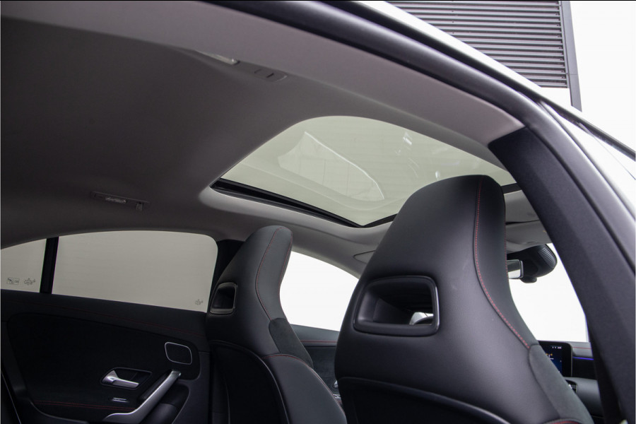 Mercedes-Benz CLA-Klasse 250 e AMG Facelift, Panorama, Burmester, Memory, Sfeerverlichting, Hybrid 2024