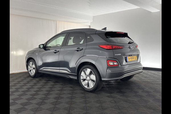 Hyundai Kona EV Fashion 64 kWh [ 3-Fase ] (INCL.BTW) *ADAPTIVE-CRUISE | NAVI-FULLMAP | KEYLESS | CAMERA | KRELL-AUDIO | COMFORT-SEATS | COMFORT-SEATS | PDC | 17''ALU*