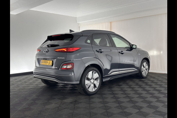 Hyundai Kona EV Fashion 64 kWh [ 3-Fase ] (INCL.BTW) *ADAPTIVE-CRUISE | NAVI-FULLMAP | KEYLESS | CAMERA | KRELL-AUDIO | COMFORT-SEATS | COMFORT-SEATS | PDC | 17''ALU*