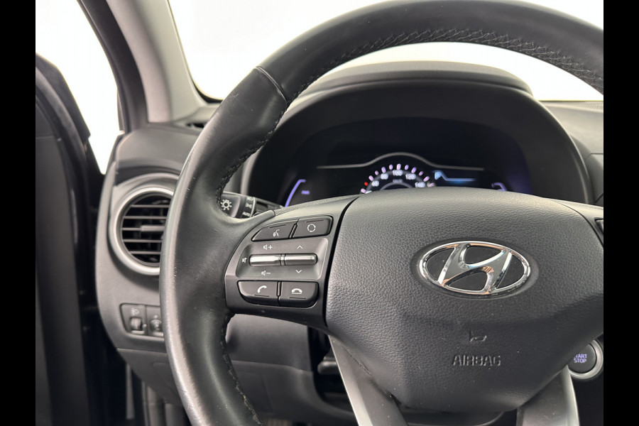 Hyundai Kona EV Fashion 64 kWh [ 3-Fase ] (INCL.BTW) *ADAPTIVE-CRUISE | NAVI-FULLMAP | KEYLESS | CAMERA | KRELL-AUDIO | COMFORT-SEATS | COMFORT-SEATS | PDC | 17''ALU*