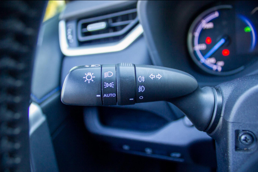 Toyota RAV4 2.5 Hybrid AWD Bi-Tone | Prijs rijklaar incl. 12 mnd garantie|Bluetooth LMV Trekhaak Blindspot Panodak Carplay Keyless