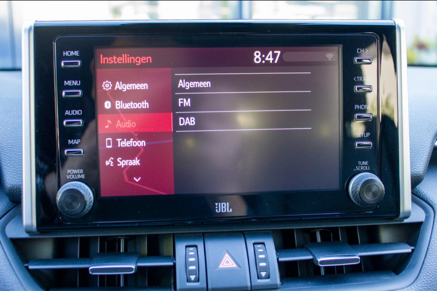 Toyota RAV4 2.5 Hybrid AWD Bi-Tone | Prijs rijklaar incl. 12 mnd garantie|Bluetooth LMV Trekhaak Blindspot Panodak Carplay Keyless