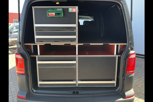 Volkswagen Transporter 5-Pers 2.0 TDI 204pk 4Motion L2H1 Dub Cab Highline 7-DSG L2H1 Dubbele Cabine Lang 4x4 Automaat AWD 4M DC
