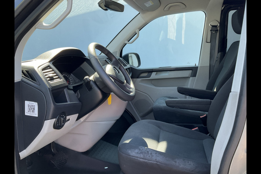 Volkswagen Transporter 5-Pers 2.0 TDI 204pk 4Motion L2H1 Dub Cab Highline 7-DSG L2H1 Dubbele Cabine Lang 4x4 Automaat AWD 4M DC