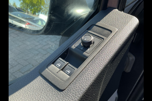 Volkswagen Transporter 5-Pers 2.0 TDI 204pk 4Motion L2H1 Dub Cab Highline 7-DSG L2H1 Dubbele Cabine Lang 4x4 Automaat AWD 4M DC