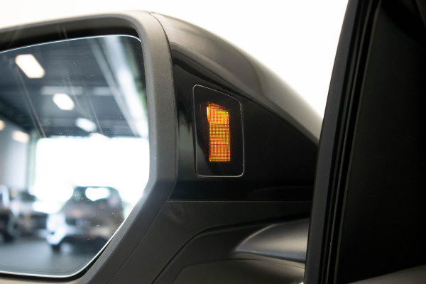 Audi RSQ8 4.0 TFSI quattro |Pano|Keramisch|HUD|Massage|B&O|