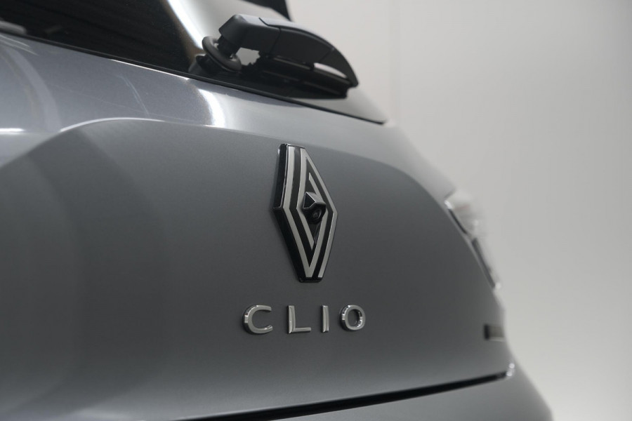 Renault Clio 1.6 E-Tech Full Hybrid 145 Techno | 360 Camera | Bose Audio | Stoelverwarming | 9.3 Inch Groot Scherm
