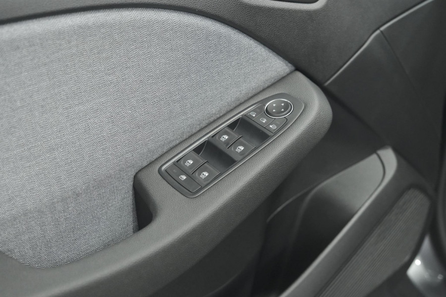 Renault Clio 1.6 E-Tech Full Hybrid 145 Techno | 360 Camera | Bose Audio | Stoelverwarming | 9.3 Inch Groot Scherm