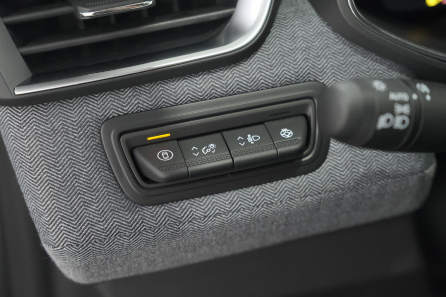 Renault Clio 1.6 E-Tech Full Hybrid 145 Techno | 360 Camera | Bose Audio | Stoelverwarming | 9.3 Inch Groot Scherm