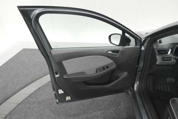 Renault Clio 1.6 E-Tech Full Hybrid 145 Techno | 360 Camera | Bose Audio | Stoelverwarming | 9.3 Inch Groot Scherm