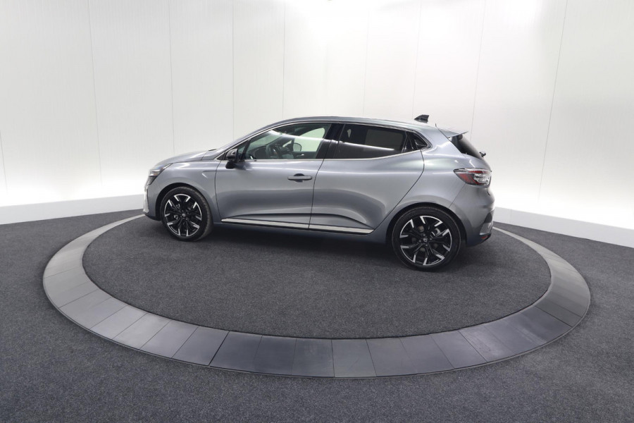 Renault Clio 1.6 E-Tech Full Hybrid 145 Techno | 360 Camera | Bose Audio | Stoelverwarming | 9.3 Inch Groot Scherm