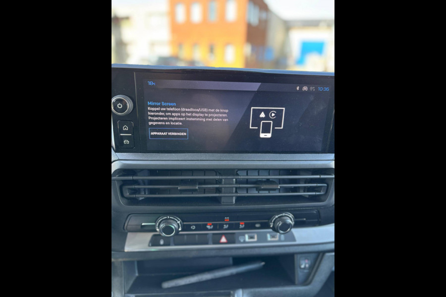 Peugeot Expert 145 PK 2.0 S&S L3 AUTOMAAT NIEUW MODEL WINTERPAKKET TREKHAAK CLIMATRONIC CAMERA LED DIGITAAL DISPLAY BETIMMERING STANDKACHEL