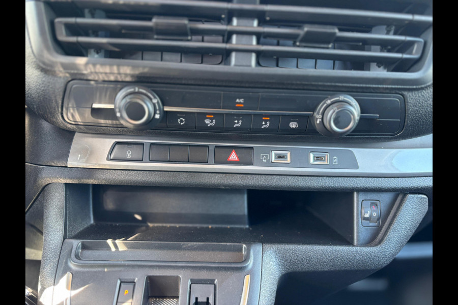 Peugeot Expert 145 PK 2.0 S&S L3 AUTOMAAT NIEUW MODEL WINTERPAKKET TREKHAAK CLIMATRONIC CAMERA LED DIGITAAL DISPLAY BETIMMERING STANDKACHEL