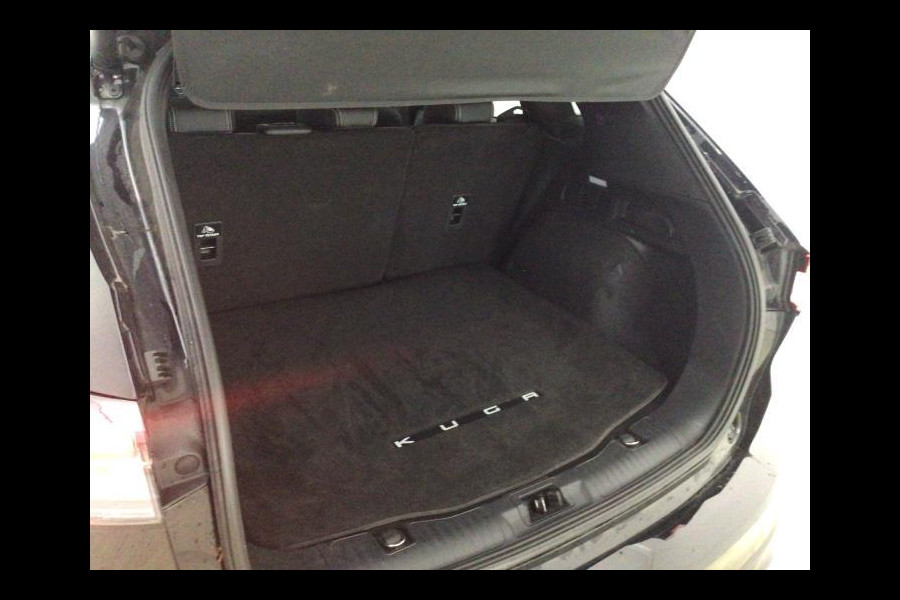 Ford Kuga 2.5 PHEV Vignale 225pk | Driver Assistance Pack | Wegklapbare Trekhaak | Technology Pack | Winterpack | 20 Inch Lichtmetalen Velgen | Verlengde Fabrieksgarantie tot 06-2028