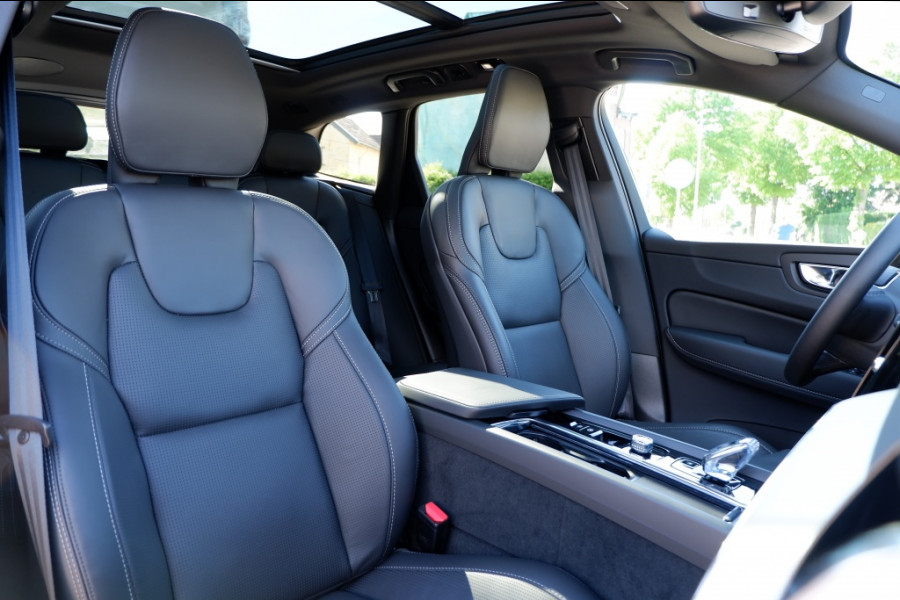 Volvo XC60 2.0 T6 AWD PHEV Long Range Ultra Black Ed Massage/Luchtvering/Pa