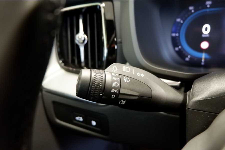 Volvo XC60 2.0 T6 AWD PHEV Long Range Ultra Black Ed Massage/Luchtvering/Pa