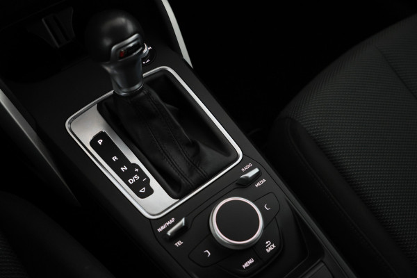 Audi Q2 30 TFSI S Edition Automaat, Navigatie, Climate,