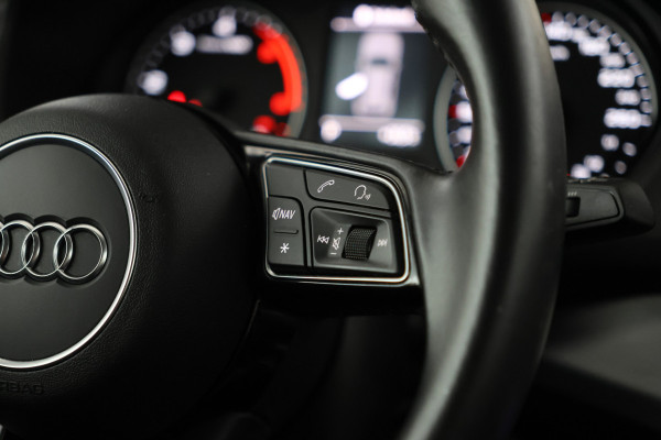 Audi Q2 30 TFSI S Edition Automaat, Navigatie, Climate,