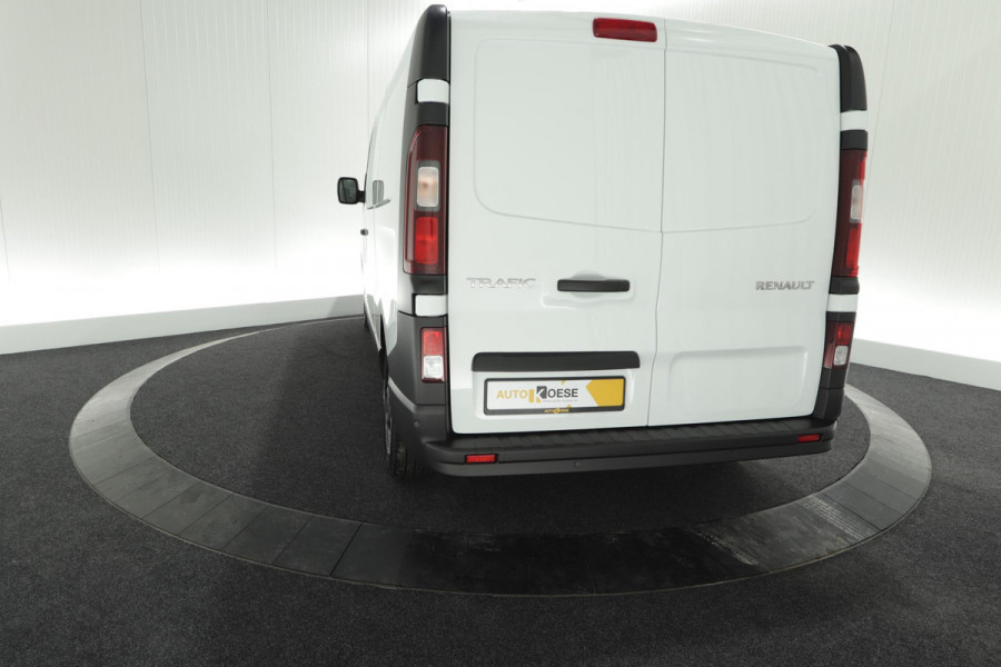 Renault Trafic 2.0 dCi 150 T30 L2H1 Comfort | Navigatie | Vloerplaat | Airco | Parkeersensoren | Apple Carplay