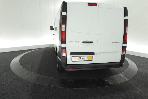Renault Trafic 2.0 dCi 150 T30 L2H1 Comfort | Navigatie | Vloerplaat | Airco | Parkeersensoren | Apple Carplay