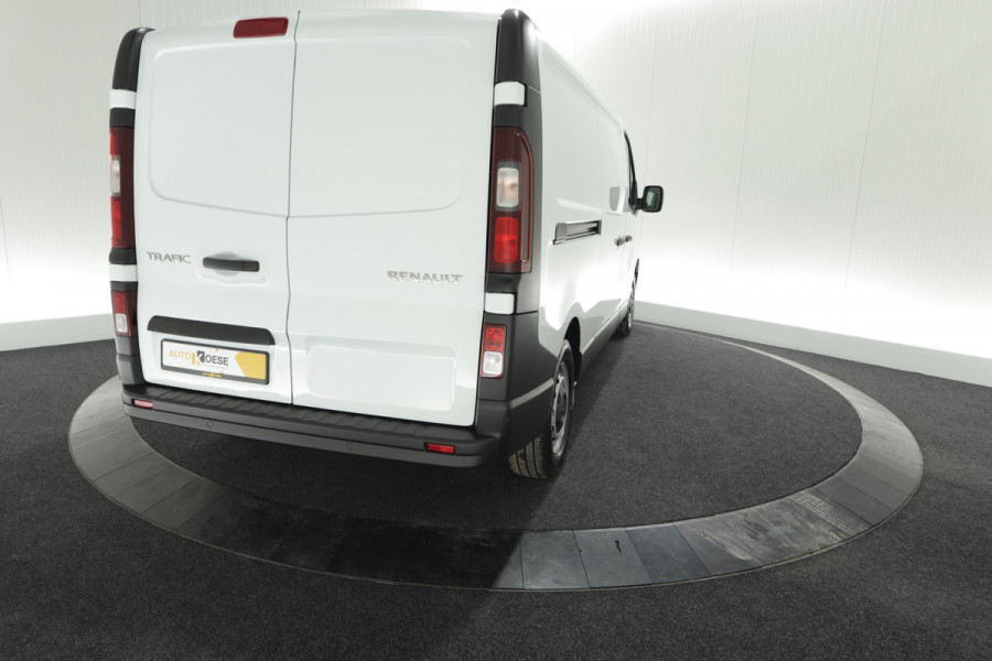 Renault Trafic 2.0 dCi 150 T30 L2H1 Comfort | Navigatie | Vloerplaat | Airco | Parkeersensoren | Apple Carplay