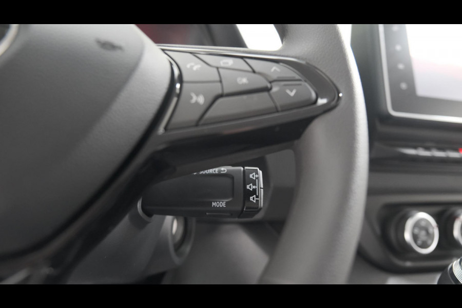 Renault Trafic 2.0 dCi 150 T30 L2H1 Comfort | Navigatie | Vloerplaat | Airco | Parkeersensoren | Apple Carplay