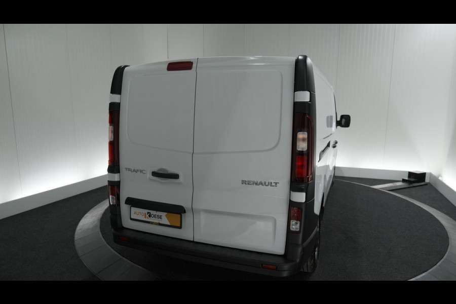 Renault Trafic 2.0 dCi 150 T30 L2H1 Comfort | Navigatie | Vloerplaat | Airco | Parkeersensoren | Apple Carplay