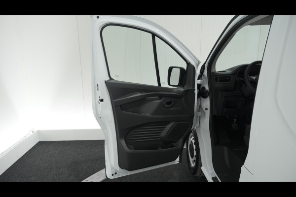 Renault Trafic 2.0 dCi 150 T30 L2H1 Comfort | Navigatie | Vloerplaat | Airco | Parkeersensoren | Apple Carplay
