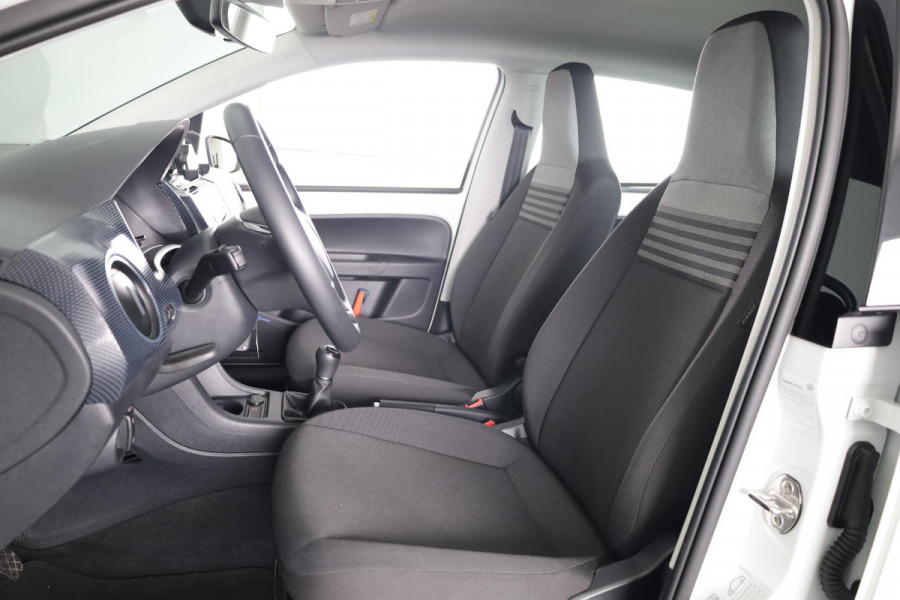Volkswagen up! 1.0 65 pk | Verlengde garantie | Navigatie via App | Autom. airco | Cruise control | Parkeersensoren achter | Achteruitrijcamera |